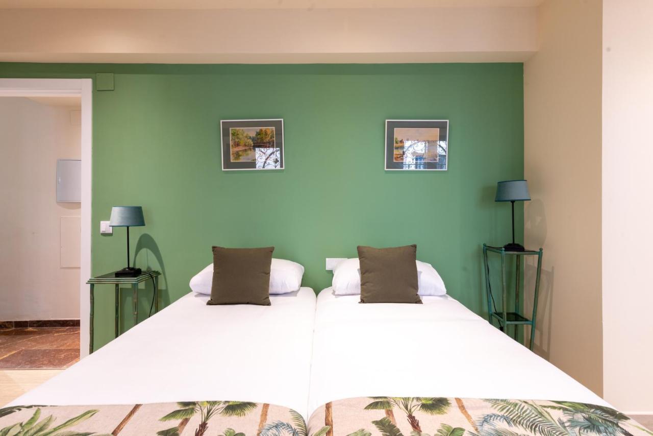 Holi-Rent Pimienta Villa เซบีญา ภายนอก รูปภาพ